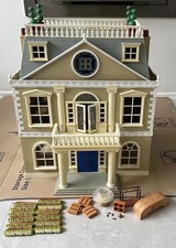 Sylvanian Families The Grand Hotel / Regency / House Calico Critters Complete