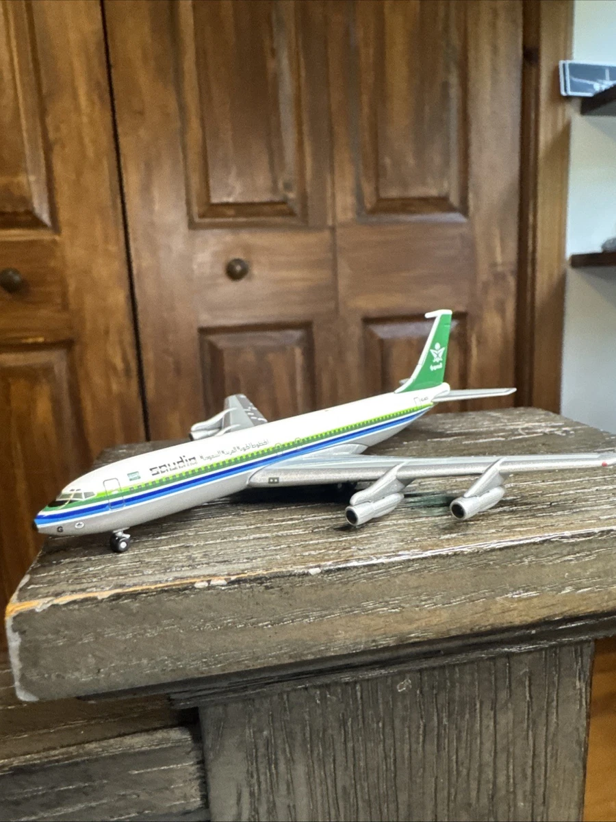 GeminiJets 1:400 Diecast Aircraft & Spacecraft Boeing 707 Aircraft