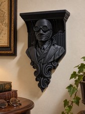 The Invisible Man Universal Monsters 3D Printd Decorative Wall Shelf Horror Bust