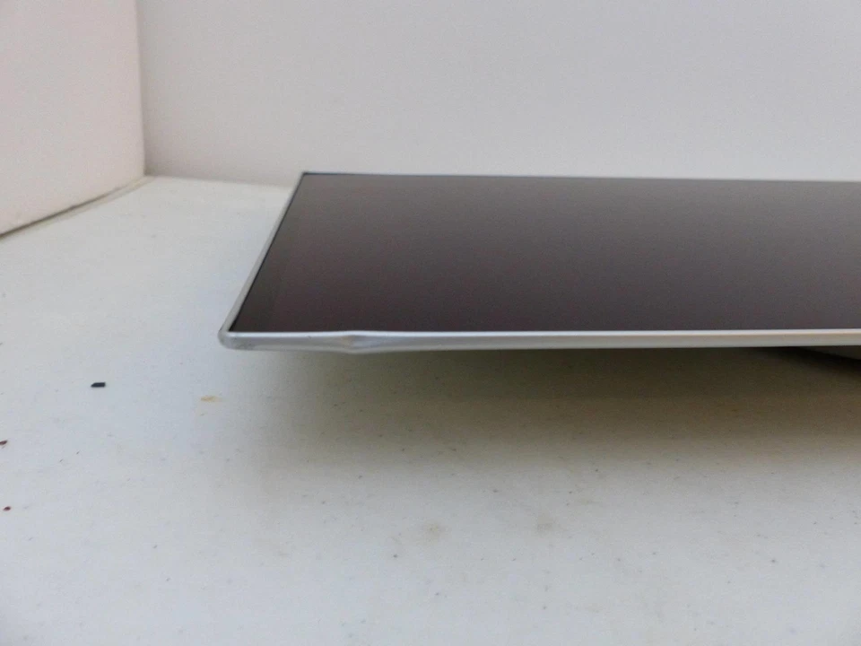 Samsung 27” Odyssey OLED G6 (No Power) *Damage* - Image 2 of 4