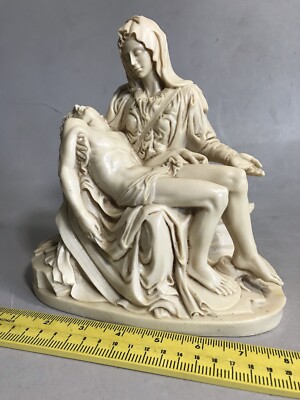 Vintage LA PIETA Michelangelo Faux Marble Resin Replica 8.25”ht