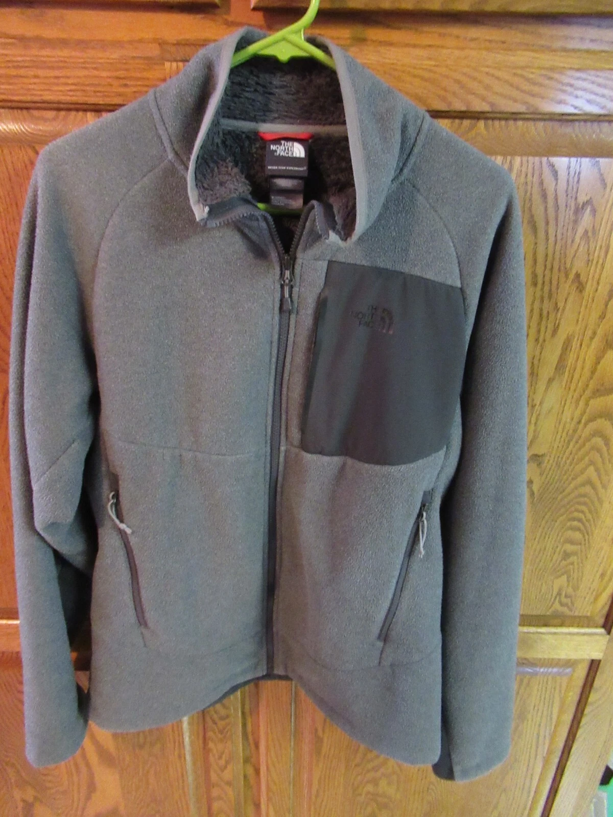 Men's North Face Fleece Jacket - Size Medium - Gray