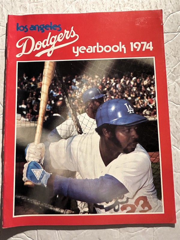 1974 LOS ANGELES DODGERS Yearbook JIM WYNN Steve GARVEY Ron Cey LOPES Don SUTTON