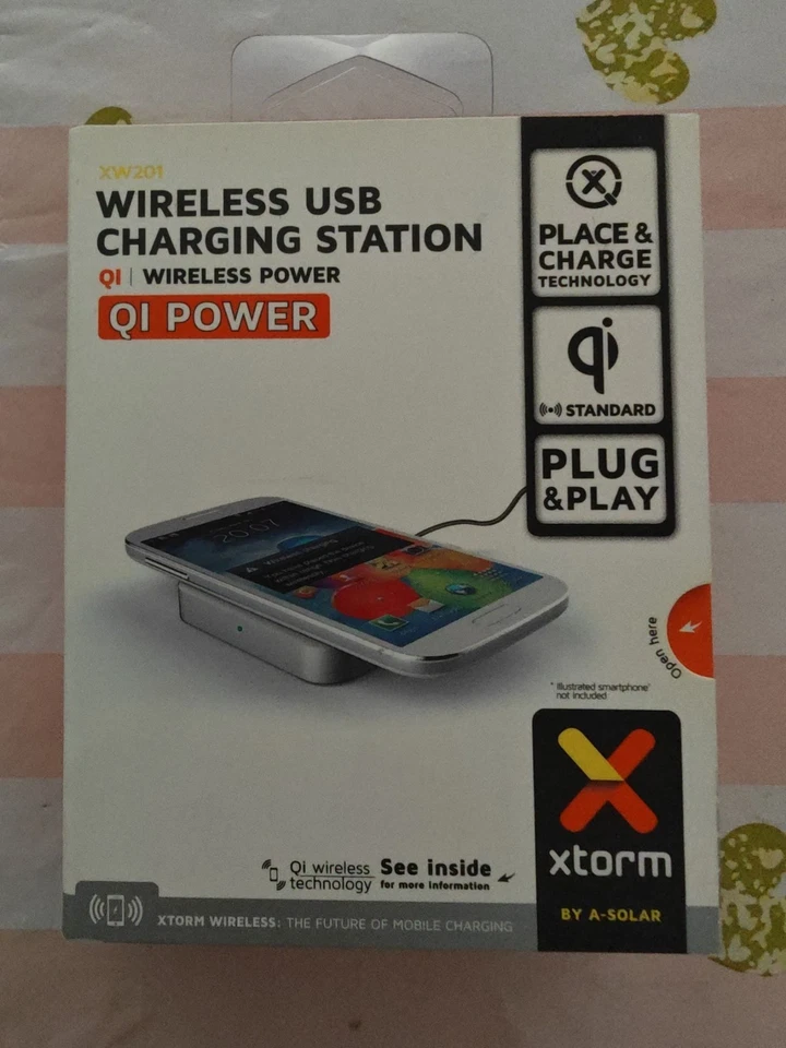 Xtorm XW201 Wireless USB Qi Charging Charger Station iPhone Android Smartphone - Bild 1 von 2