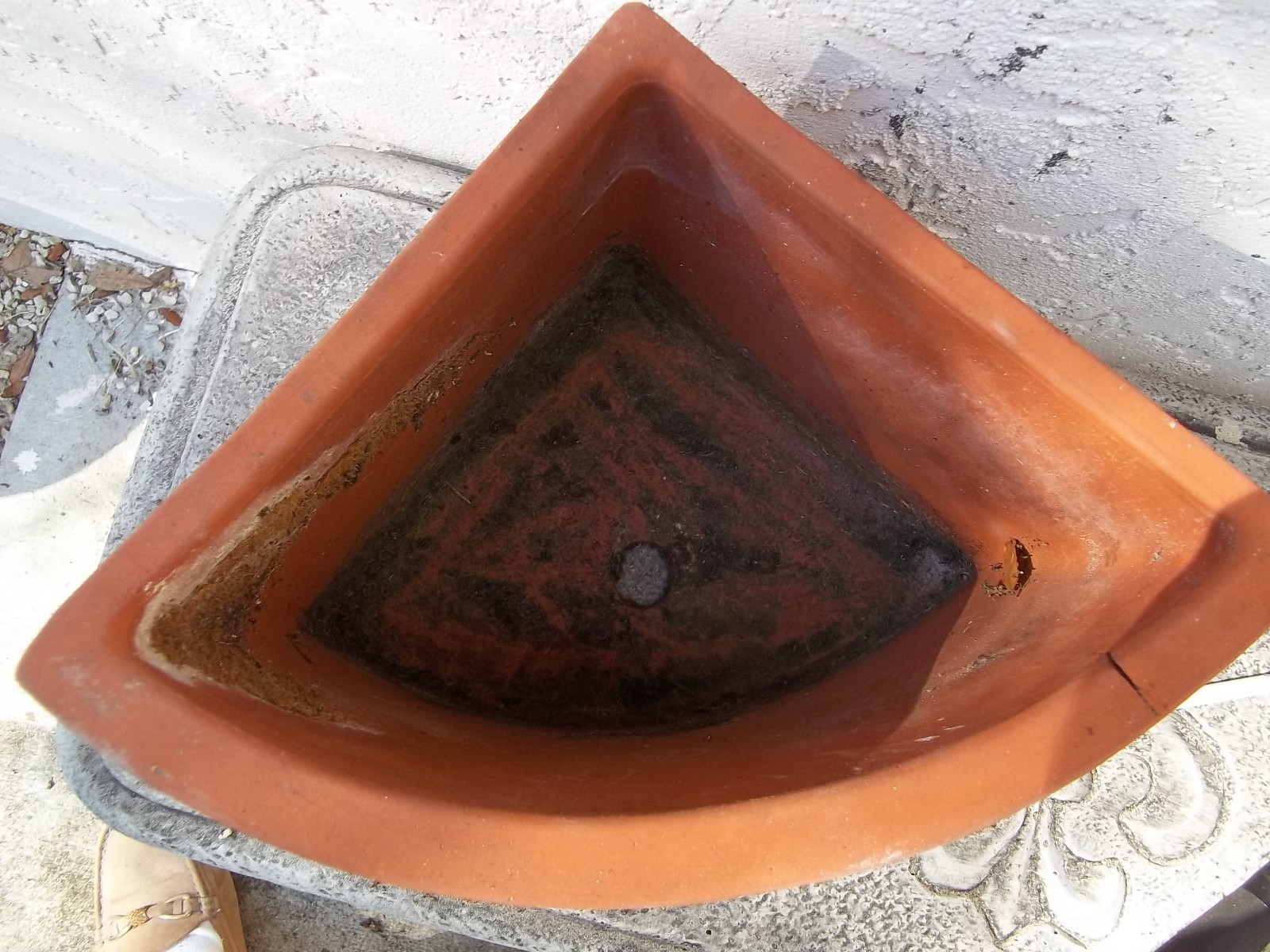  RARE Vintage Estate Italian Terra Cotta Corner Garland Planter  Large 13"Wx10"T
