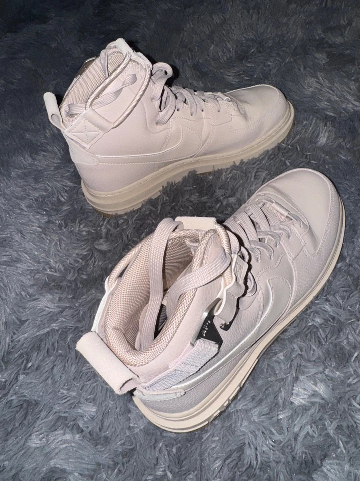 Air Force 1 High Utility 2.0 Women's Sz 9 Fossil Stone/Pearl White DC3584 200 - Image 4 of 4