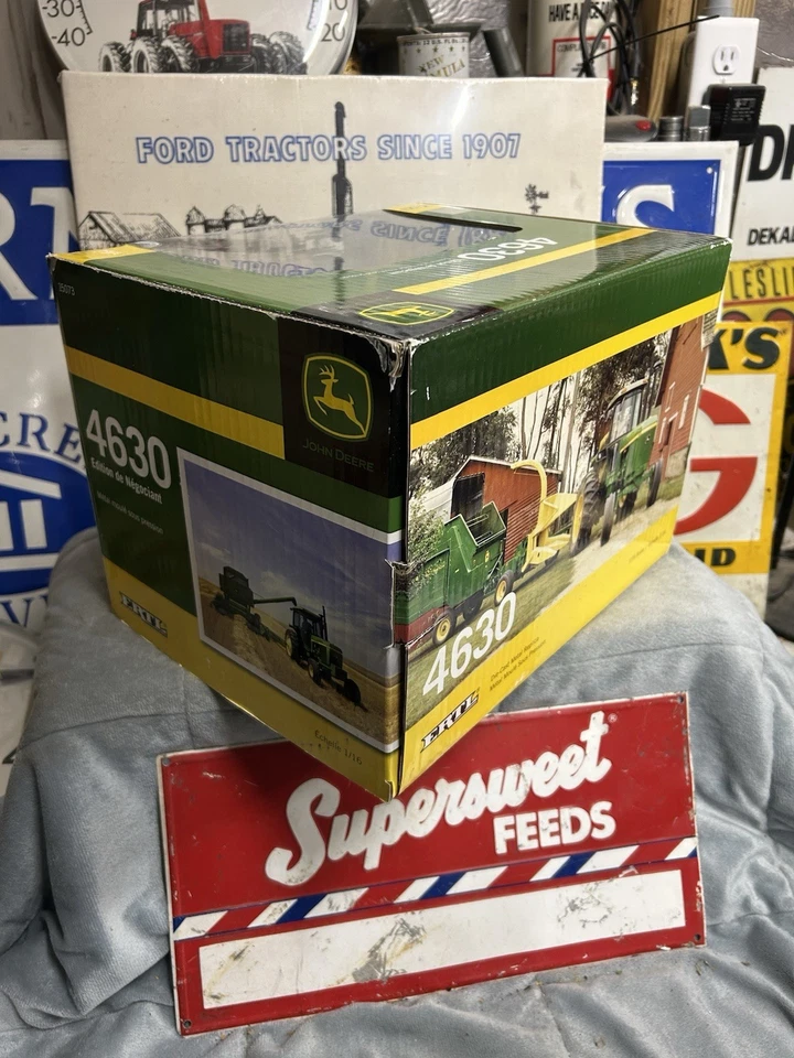 Trattore John Deere 4630 1/16 ruote posteriori doppie, edizione concessionaria - Immagine 4 di 4