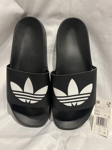 Adidas Originals Adilette Lite Slides. Taglia US 9. Nuovissimo. Senza scatola.