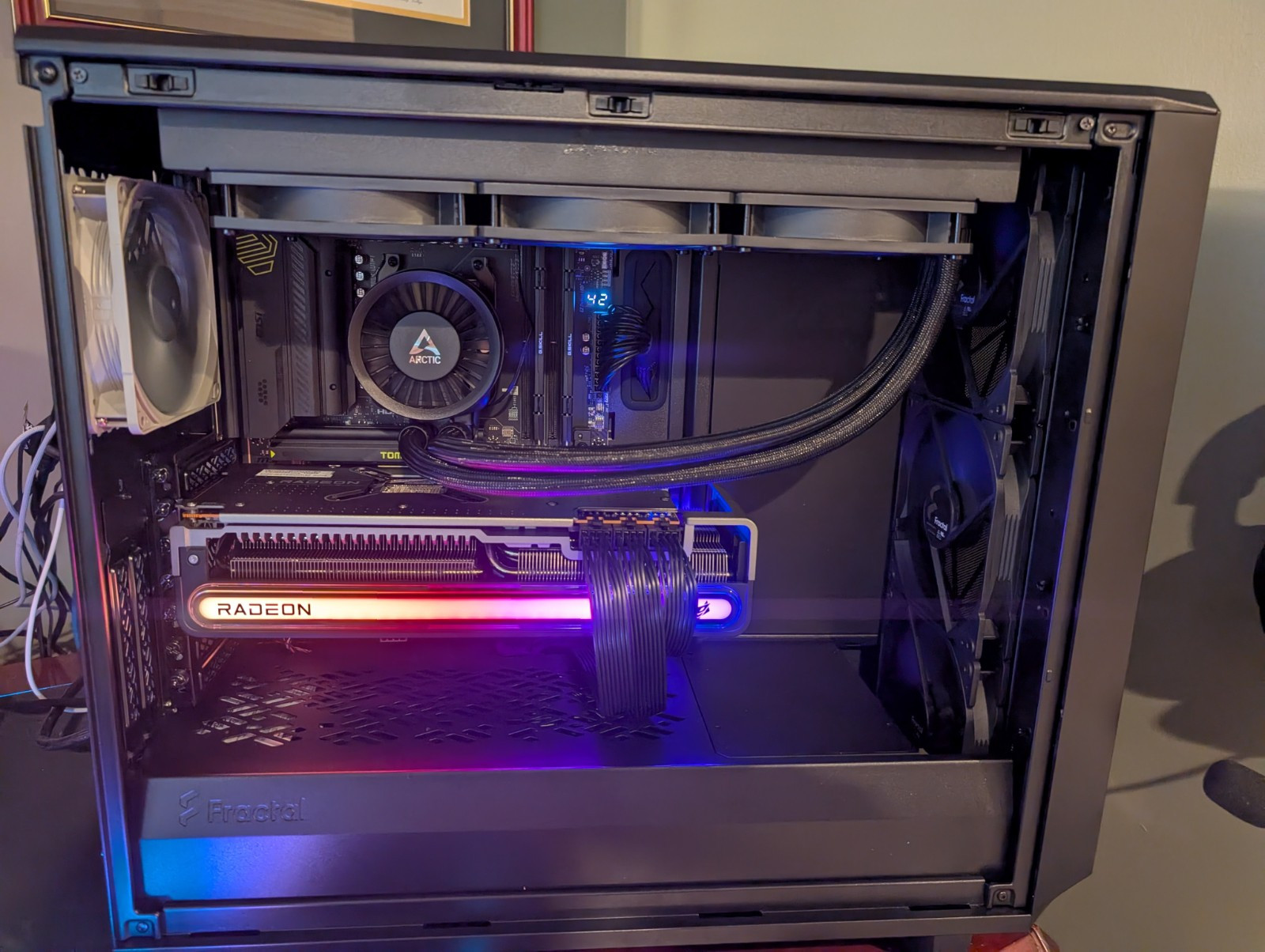 Sapphire Nitro+ AMD Radeon RX 7900 XTX Vapor-X Gaming Sapphire Nitro+ AMD Radeon RX 7900 XTX Vapor-X Gaming