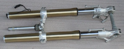 BMW S1000RR K67 2019-2022 DDC USD VORDERRAD GABEL BRÜCKE FRONT FORK TRIPLE CLAMP - Bild 1 von 4