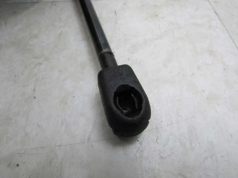 Amortiguador de puntal de maletero FREELANDER 2002 soporte de puerta trasera varilla hidráulica OEM Foto 2 de 4