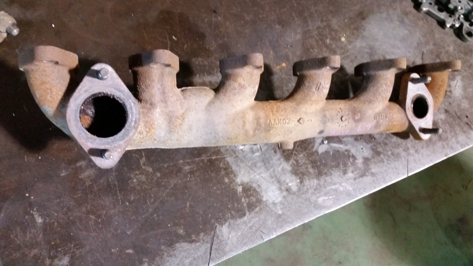 0812 6.7l 6.7 Cummins Exhaust Manifold Dodge Cummins 4933222 4936631