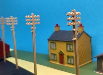 1/148 Spur N 10x Telegrafenmasten Spur N (HOLZ)