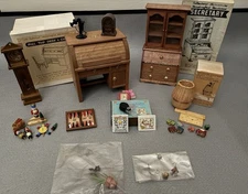 Vintage 1978 Shackman Dollhouse Scale Furniture & Accessories