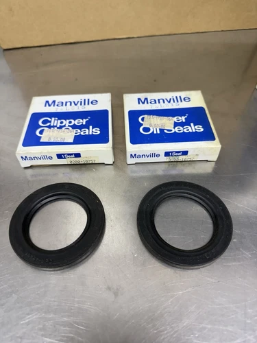Lot Of 2 Parker J-M Clipper Manville 10757-LPD Oil Seal 0200-10757 72LS15 NOS
