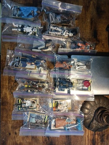 Lot Of 15 VINTAGE Star Wars Figures.  90s. Kenner.  Luke
