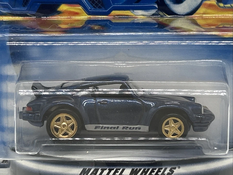 Hot Wheels 2001 Final Run Porsche 911 - Free Shipping - Image 4 of 4