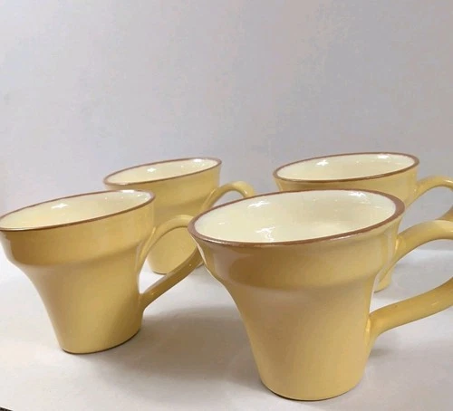 Vintage Vietri Cucina Fresca Set of 4 Italian Pottery Coffee Mugs Saffron Cream