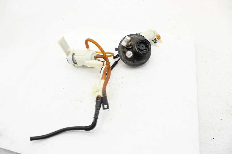 Harley-Davidson Electra Road Street Glide 2012-2017 bomba de combustible con placa superior Foto 3 de 4