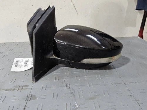 2013-2016 Ford Escape Driver Side View Mirror Power w/Blind Spot Alert