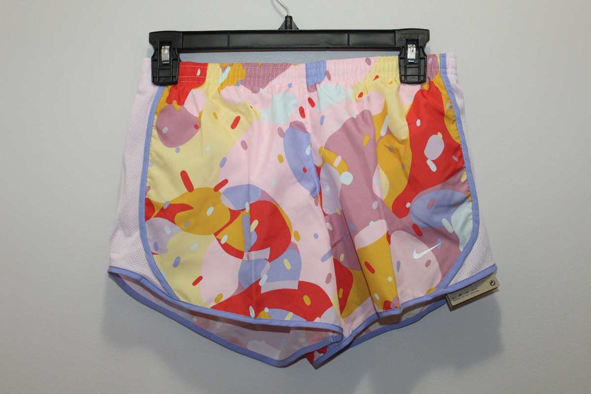 トップス s. NIKE DRI-FIT GIRLS ATHLETIC SHORTS ABSTRACT MULTICOLOR SIZE L