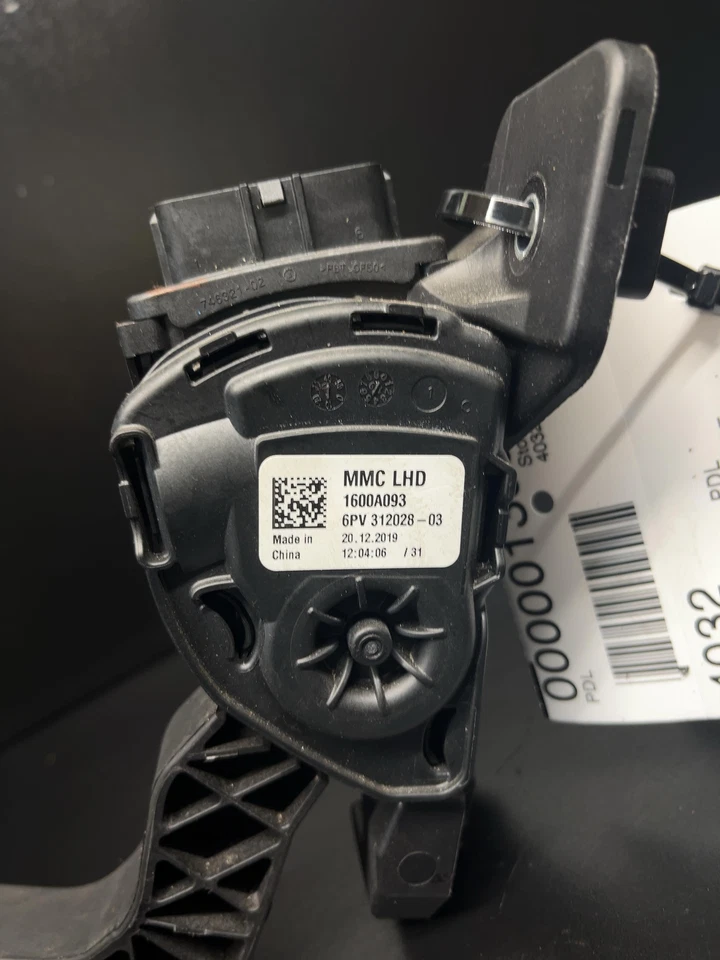 Conjunto de 20 pedales MITSUBISHI MIRAGE Foto 3 de 4