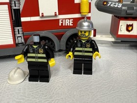 LEGO City 7239 Fire Truck 99% Complete Missing 1 Minifigure Head