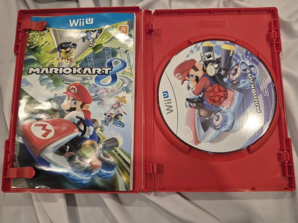 Mario Kart 8 (Nintendo Wii U, 2014) VIDEO GAME RACING Complete In Box.  CIB - Image 2 of 3