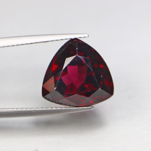 10.52 Cts Natural Red Rhodolite Garnet TRILLION Madagascar Gemstone FREE SHIPPIN - Picture 2 of 3