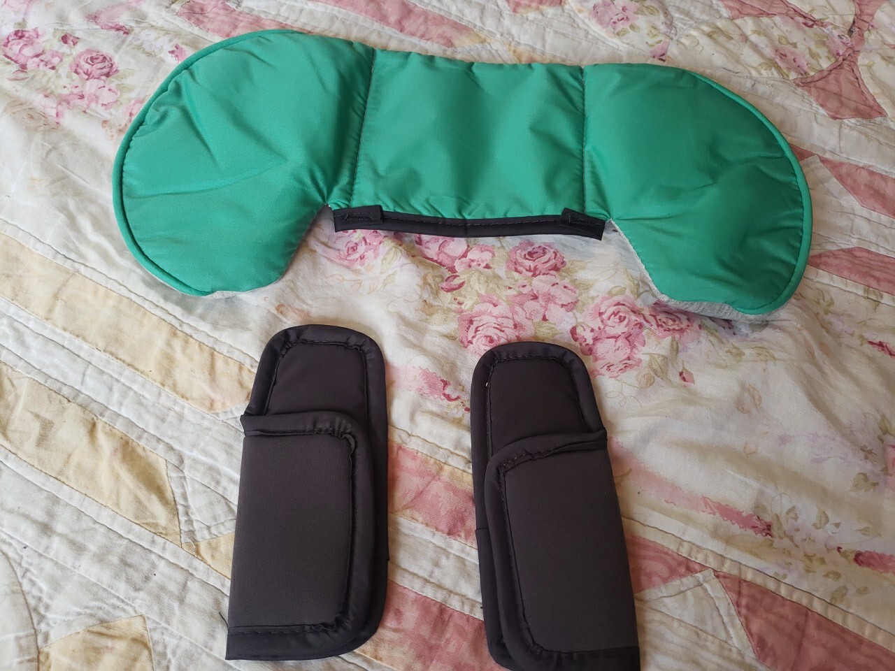 Graco Car Seat Straps Black Cushion Covers, Headrest Insert Baby