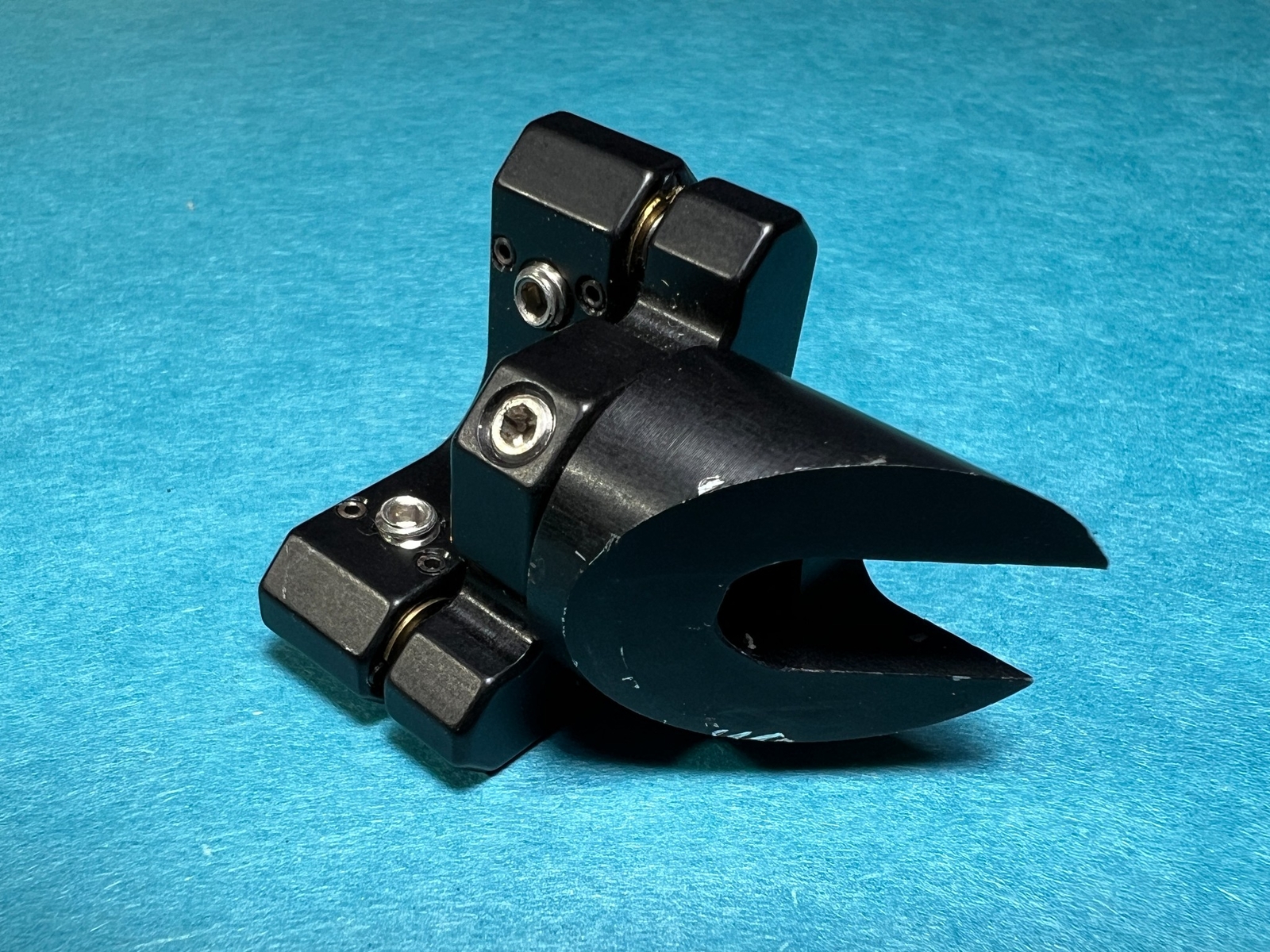 Thorlabs KS05 1/2" 45 Degree Kinematic Mirror Mount 3x100TPI Actuators w/Locks