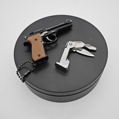 Beretta 92F & Glock 26 ガスガンセット Mini Gun Keychain, 1:3 Scale Beretta 92f Keychain EDC Knife Man