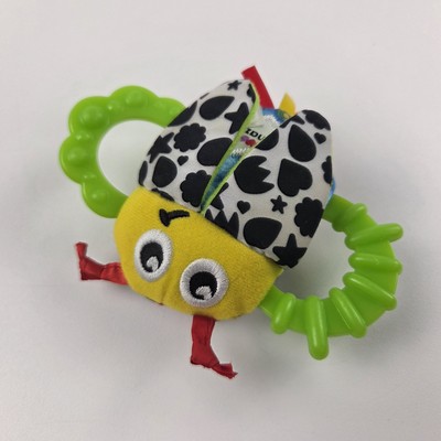 LAMAZE Bitty Bite Bug Rattle 4.5 Inch (Pack of 1)