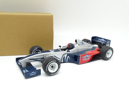 Minichamps SB 1/18 - F1 Ferrari F300 US GP Event Car 2002 - Picture 1 of 2