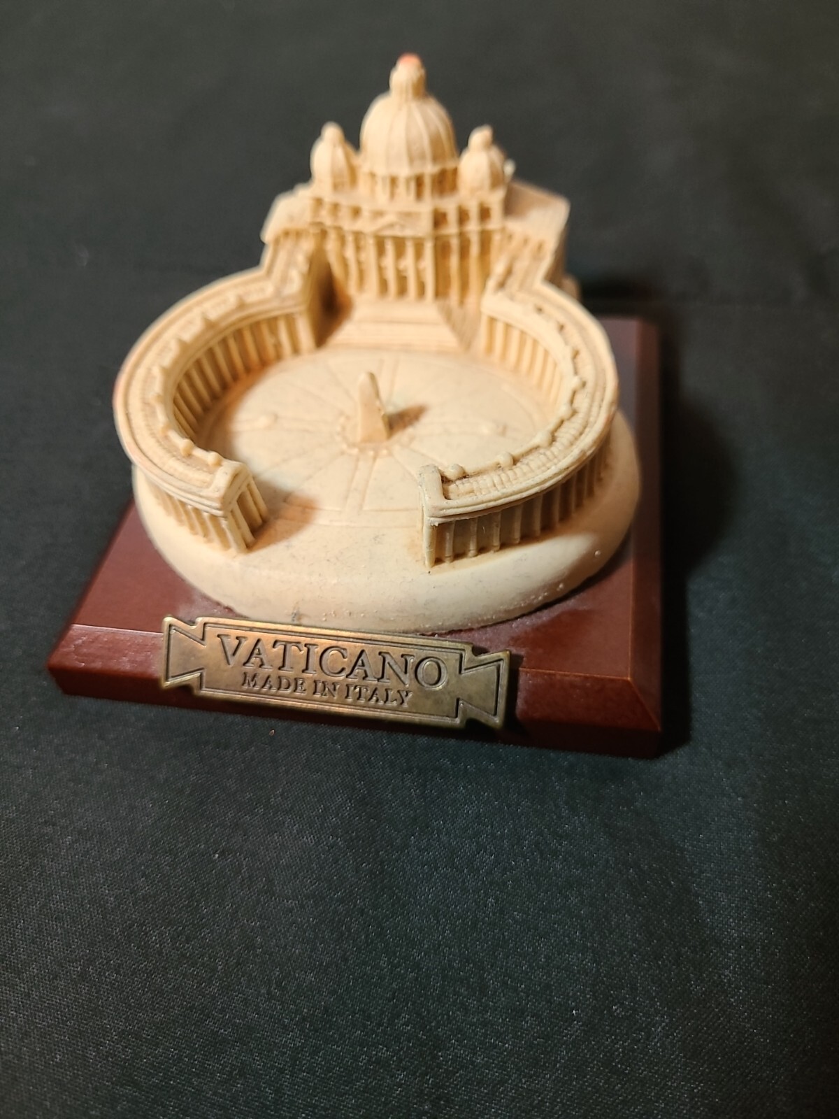 Picture 3 of 9