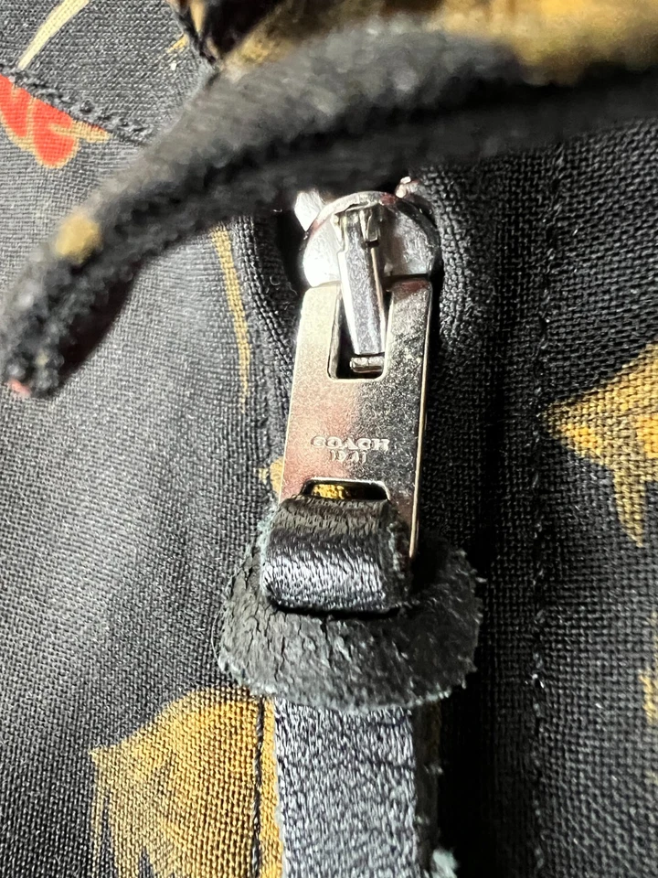 $495 COACH Gary Baseman Flower Pattern Size S/M Mens [Used] - Image 4 of 4