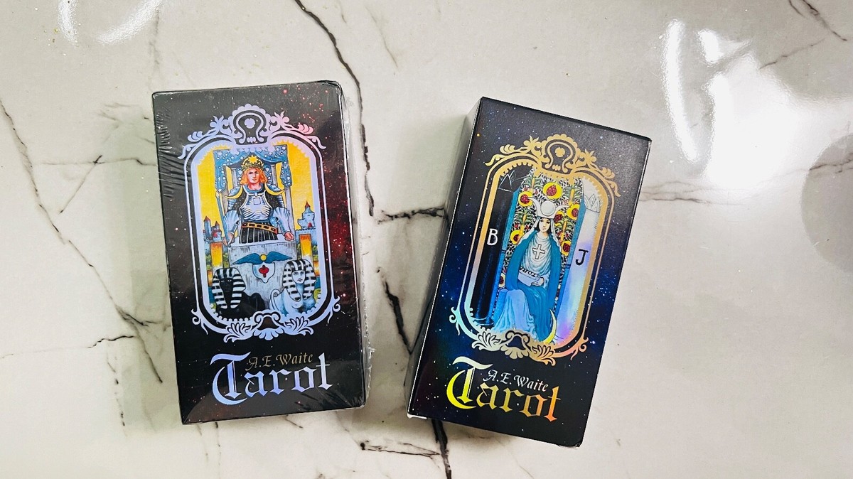 Tarot Ryder-Waite Version Anglaise – 78 Cartes + 2 Rechanges – Design Holographique Doré – Imprimé PET Imperméable