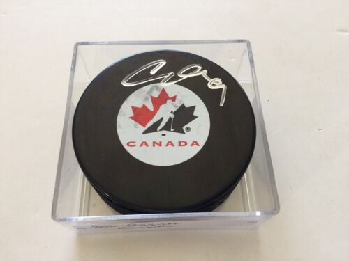Coyote autografati firmati Sam Gagner Hockey Puck Team Canada b - Foto 1 di 1