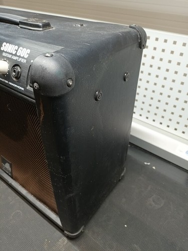 RIOT Sonic 60C Guitar Amplifier – 60W, Used, Fully Working, Cosmetic Wear - Picture 6 of 10