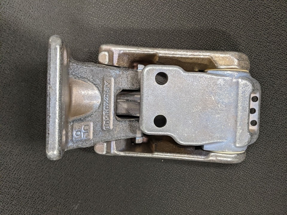 Genuine Mercedes Benz 907/910 Sprinter Rear Door Hinge Bottom Left ...