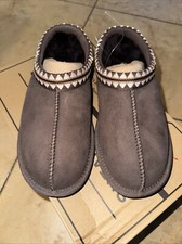 Kirkland  Unisex Shearling Slippers  Natural Comfort Brown Genuine Sheepskin NEW