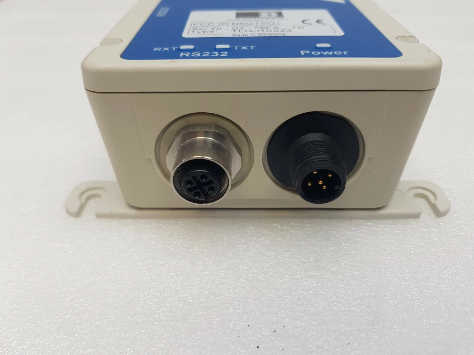 RS232 and power end of the Brooks TLG-RS232 reader with two M12-style connectors