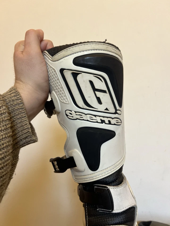 Botas masculinas de motocross GAERNE SG-10 - Tamanho 8 - Branco/preto - Itália - Imagem 2 de 3