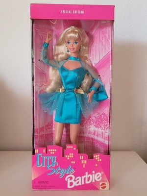 City Style Barbie Special Edition Doll 1995 Mattel 15612 NRFB