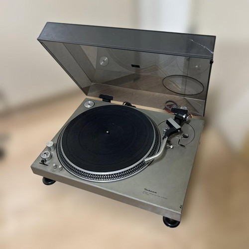Technics SL-1200 Turntable Direct Drive Record Player 1st Gen MK1 Fully Working