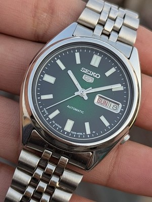 Seiko 5 Automatic 7009 Rare Green Dial Vintage Men's Watch