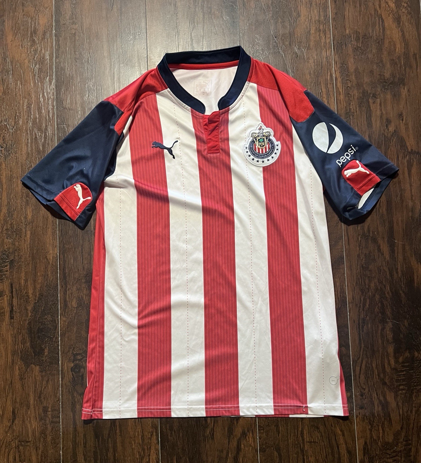 Puma 2016 Club Deportivo Guadalajara Chivas Home Home Jersey Mens Size Medium