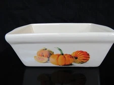 FABRIQUE EN CHINE Small Rectangle PUMPKIN Dish-Oven, Microwave & Dishwasher Safe