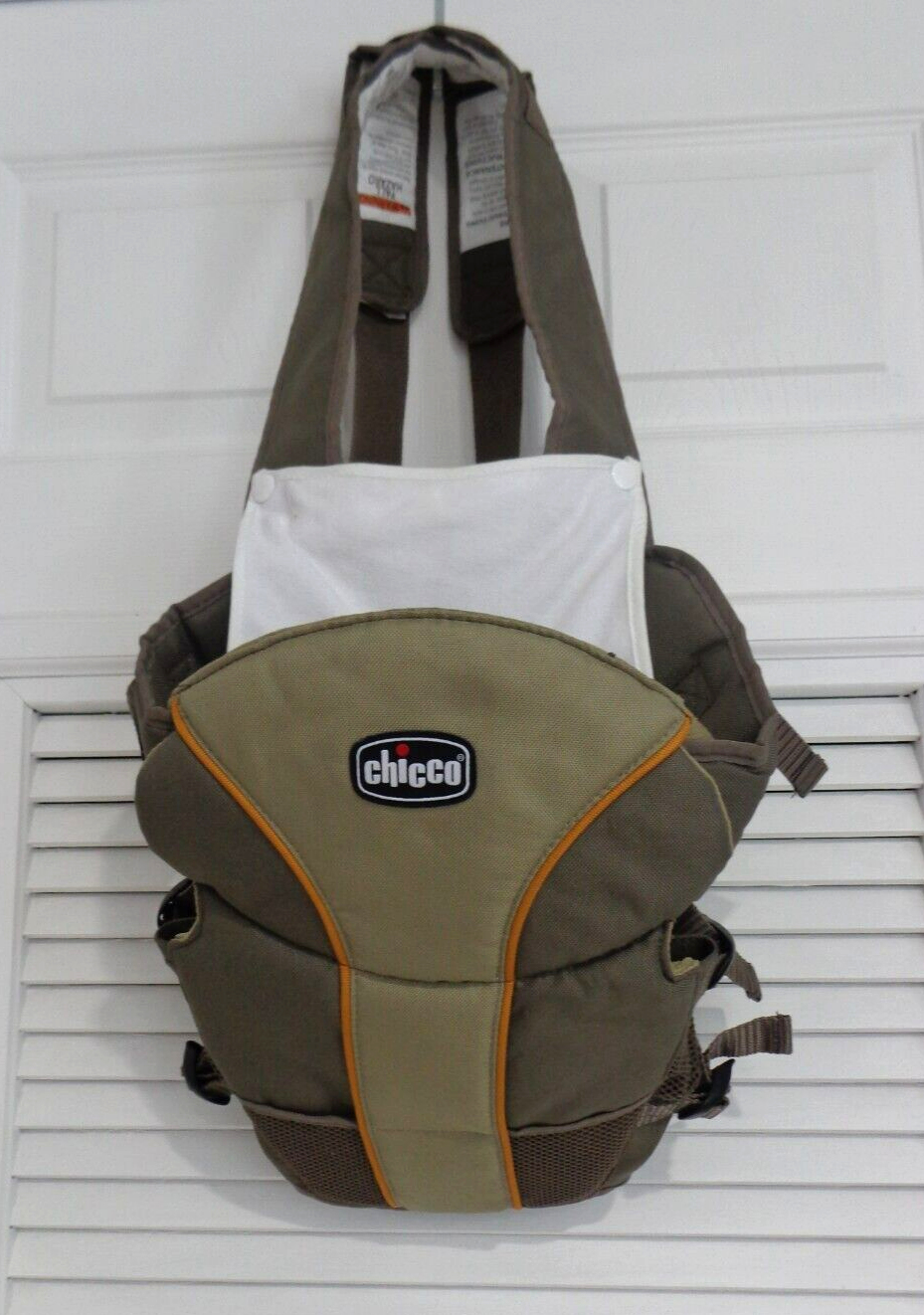 Chicco Baby Carrier Front/Back Soft 7.5-25 lbs Brown/Tan/Orange w. Bib-image
