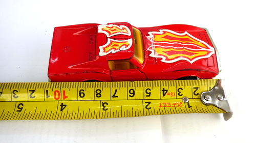 DINKY Corvette Stingray Red Flames Decals Car Toy 1970s VINTAGE 206 Customised - Picture 2 of 8